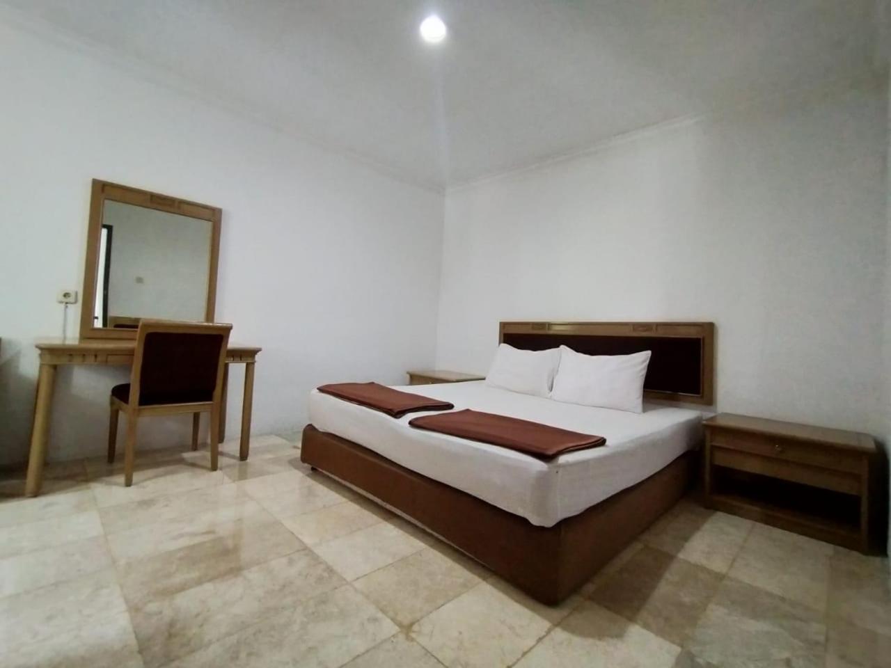 Villa Bukit Danau Lot 14 Cinengangirang Exteriér fotografie
